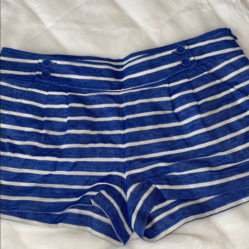 Vineyard vines shorts